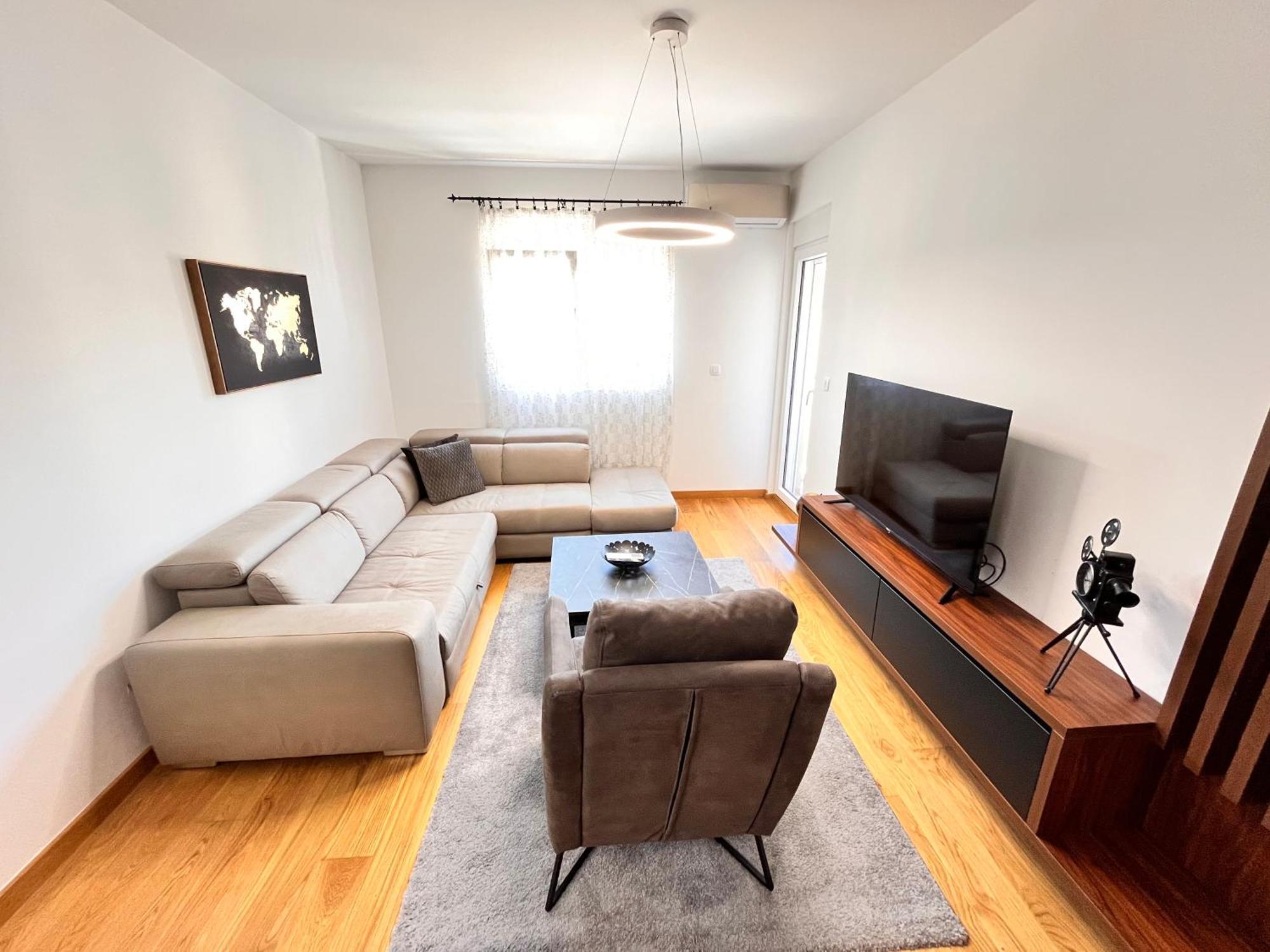 New Luxury Apartment *