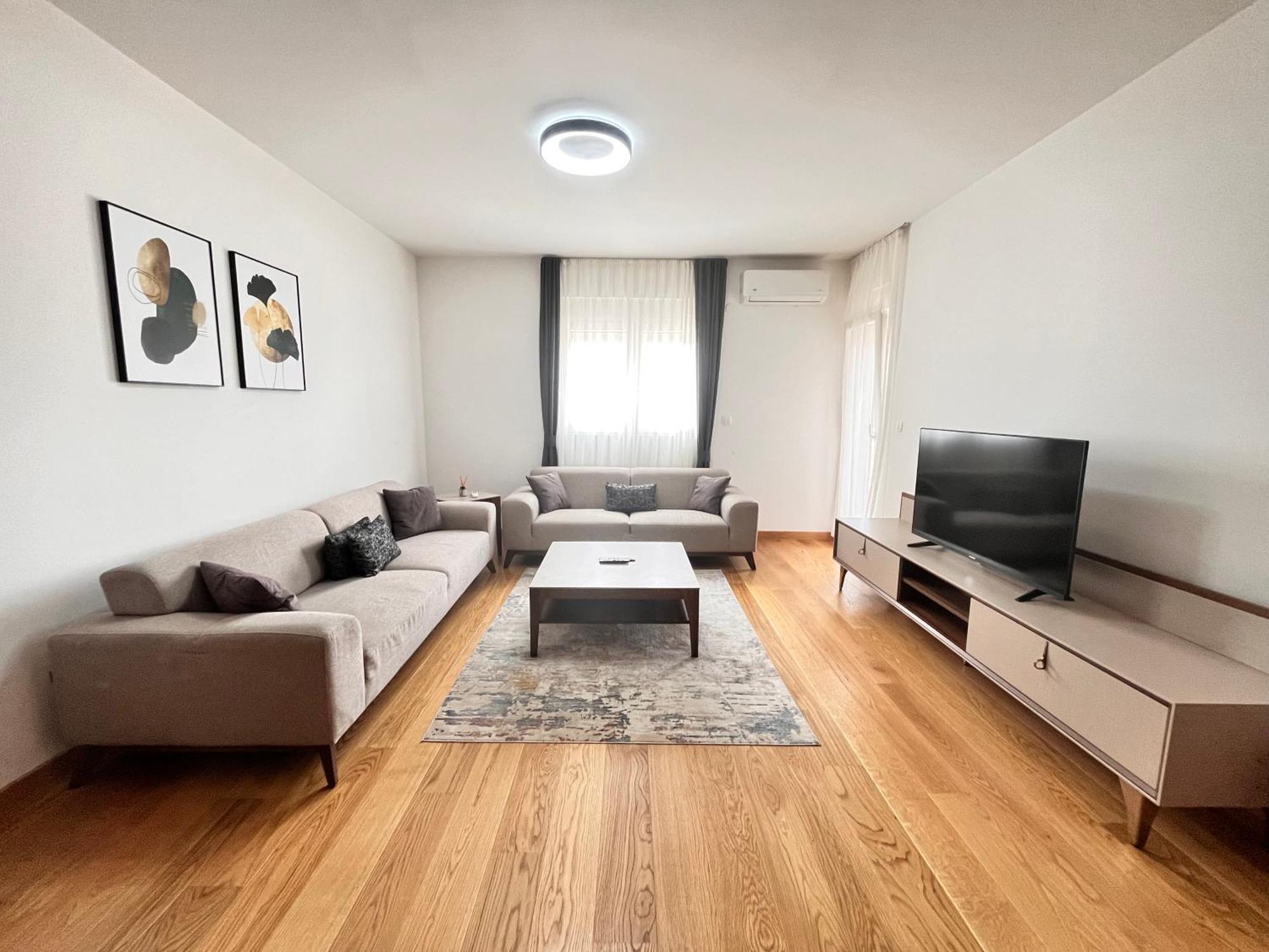 New Luxury Apartment *