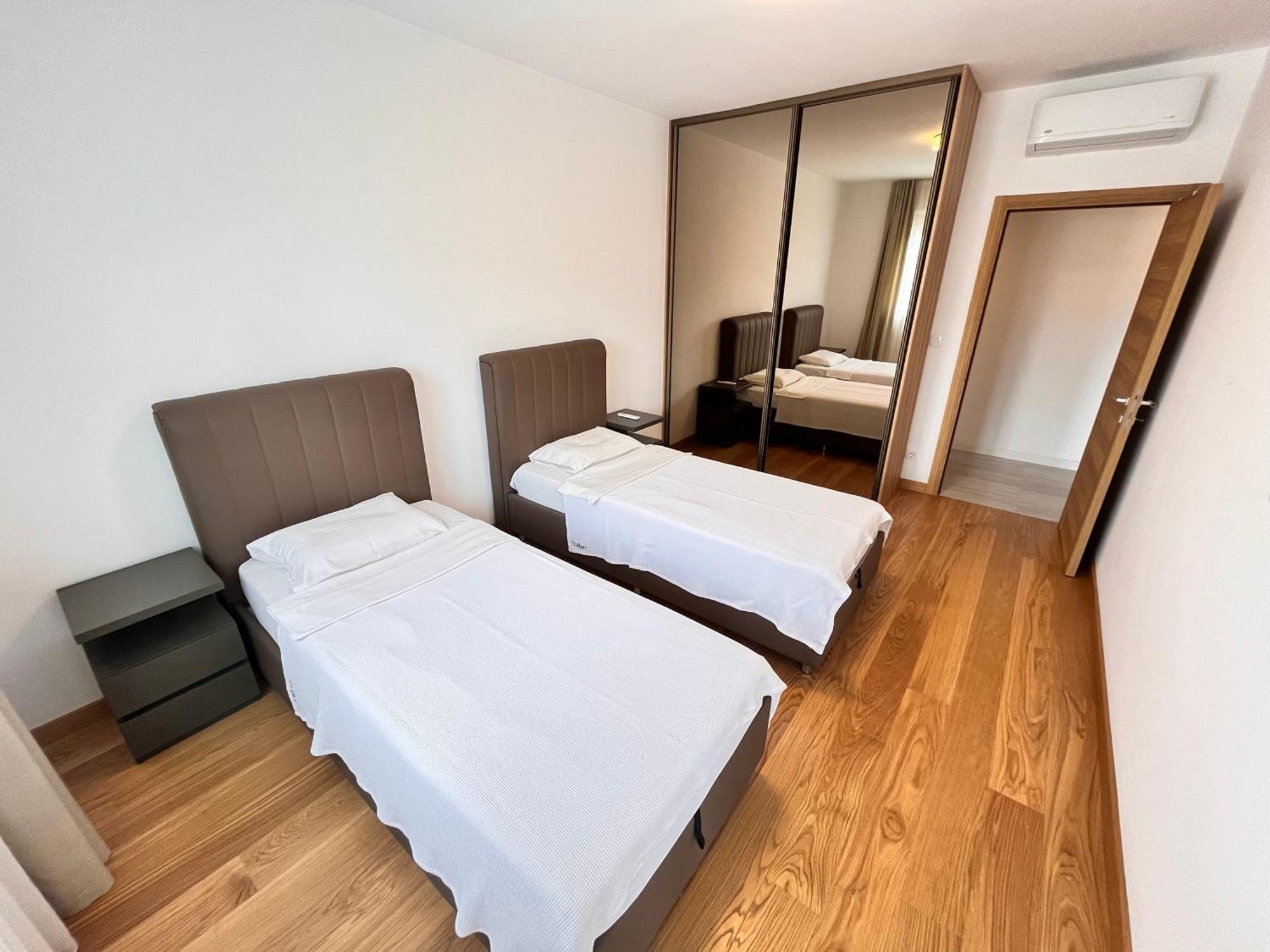New Luxury Apartment *