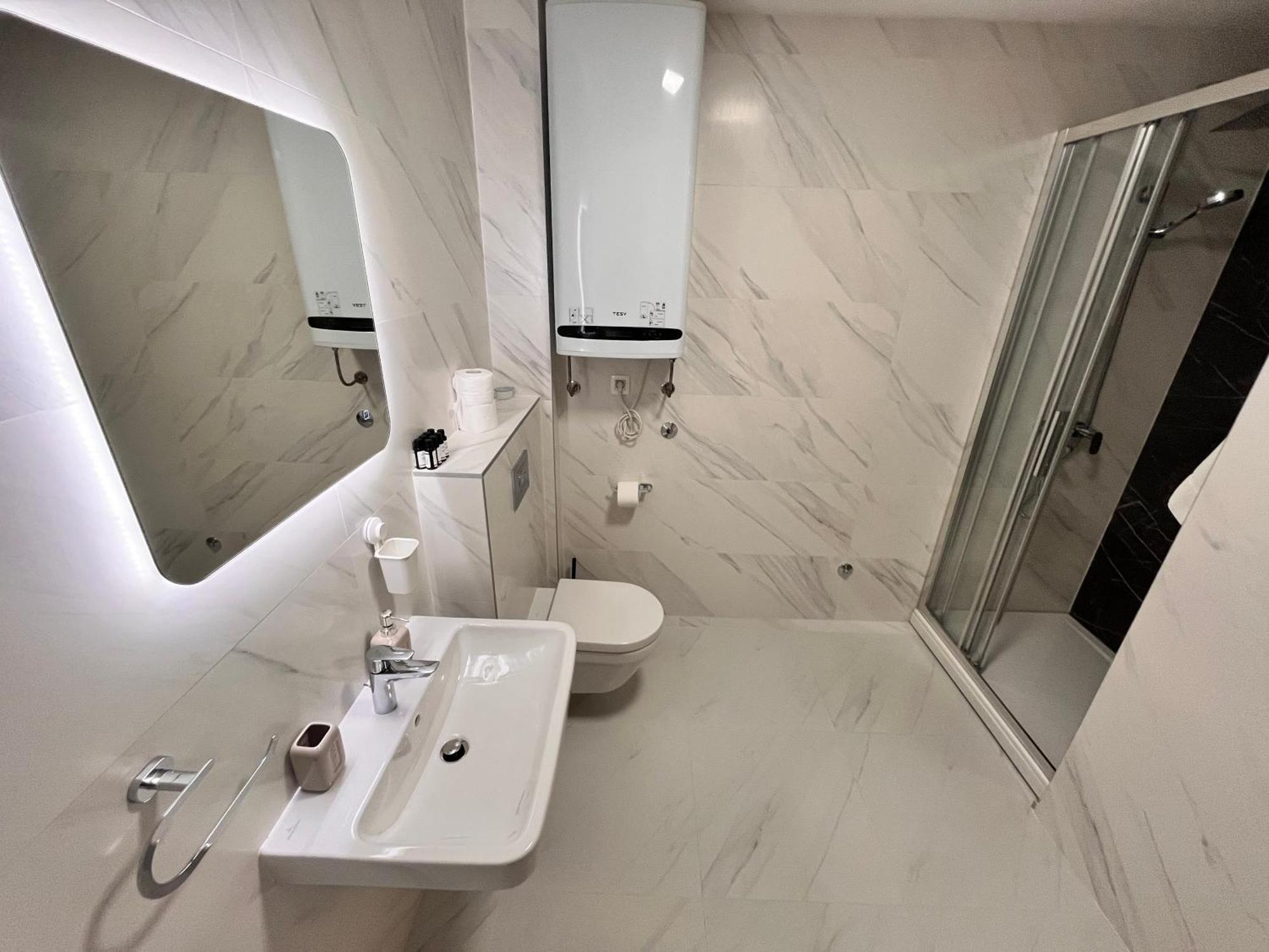 New Luxury Apartment
